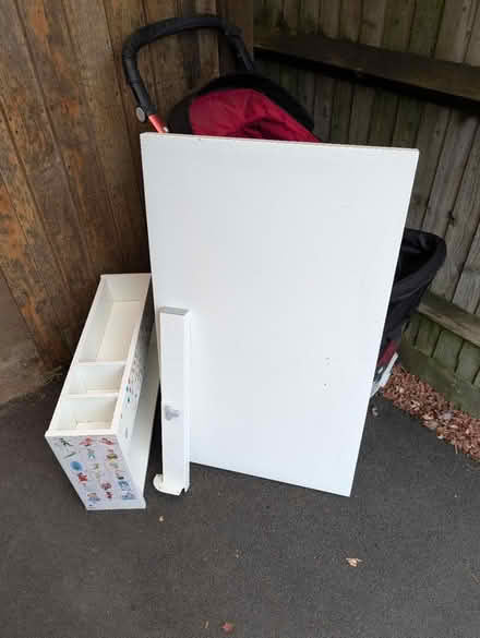 Photo of free Ikea Pahl Kids Desk (Tilehurst RG31) #1