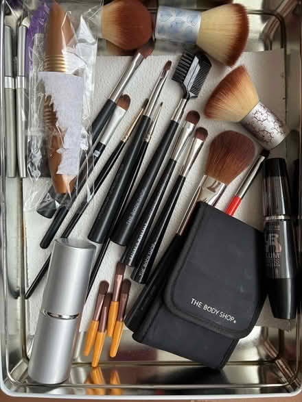 Photo of free Makeup brushes (Barnard's Green WR14) #1