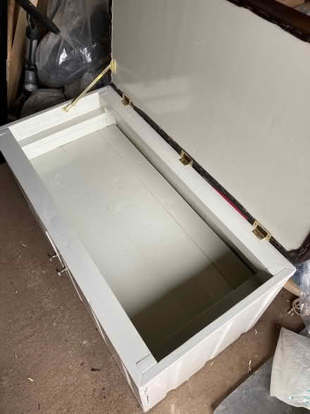 Photo of free Wooden storage box/seat (Edinburgh EH5) #2