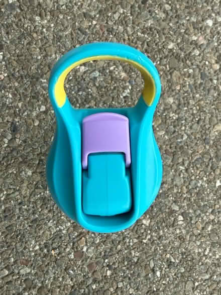 Photo of free Child’s 16-Oz water bottle w straw (1075 Valencia Avenue) #4