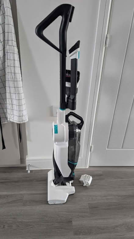 Photo of free Cordless upright vacuum cleaner (Aylesbury, HP18) #2