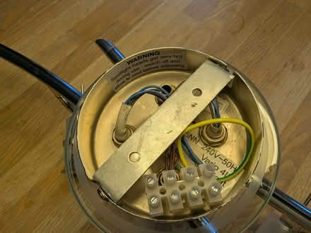 Photo of free 4 spotlight ceiling light (GU10) (Kew TW9) #3