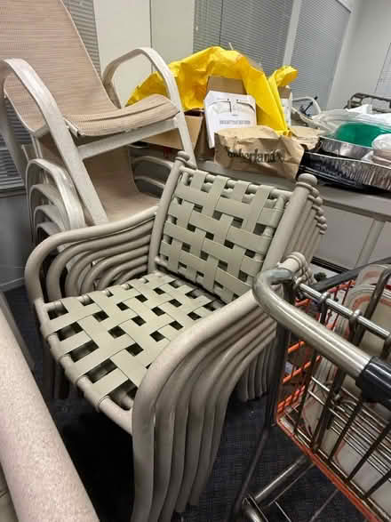 Photo of free Outdoor chairs and lounge chairs (Cupertino) #1