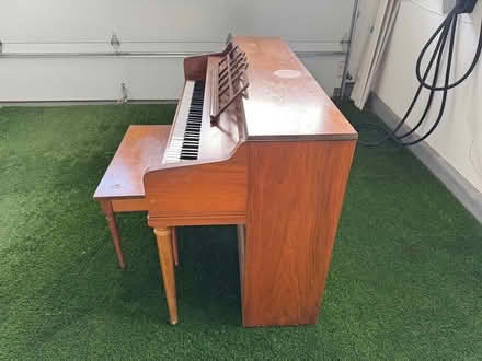Photo of free Well loved piano (Manhattan Beach) #4