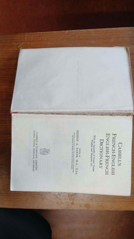 Photo of free Cassells French-English / English-French Dictionary (Maidenhead SL6) #1
