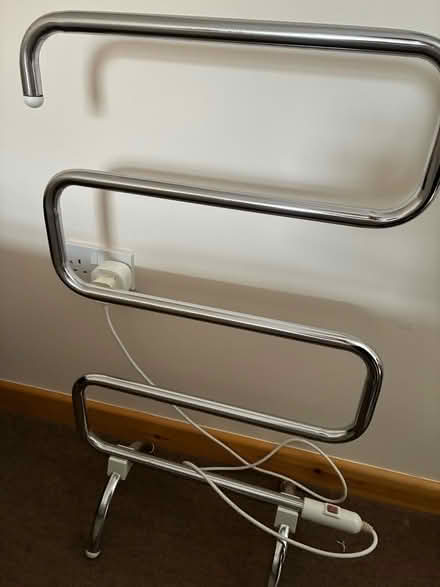 Photo of free electric heated towel rail (Barnard's Green WR14) #1