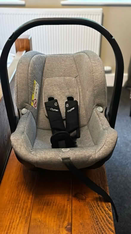 Photo of free Grey oyster car seat with isofix (Penrith CA11) #1