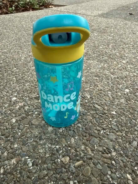 Photo of free Child’s 16-Oz water bottle w straw (1075 Valencia Avenue) #2