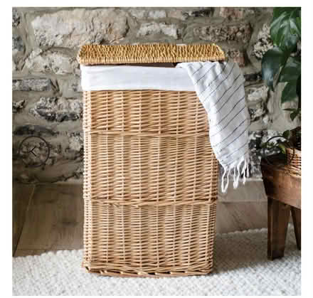 Photo of Large laundry hamper (Kendal LA9) #1