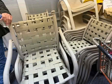 Photo of free Outdoor chairs and lounge chairs (Cupertino) #3