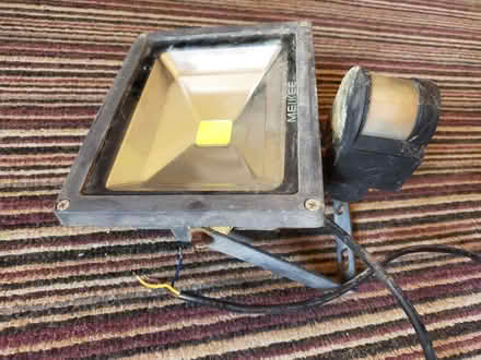 Photo of free Outdoor security floodlight (De Parys MK40) #2