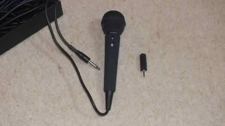 Photo of free Genexxa Unidirectional Dynamic Wired Microphone (Gravel Hill SL9) #3