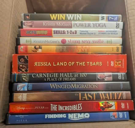 Photo of free DVDs - standard definition (94040) #1