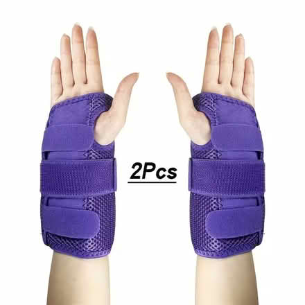 Photo of free 2 piece wrist support braces (Stirling FK8) #1