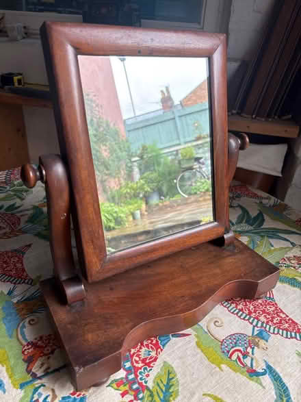 Photo of free Vintage mirror in wood surround (Scarborough YO12) #2