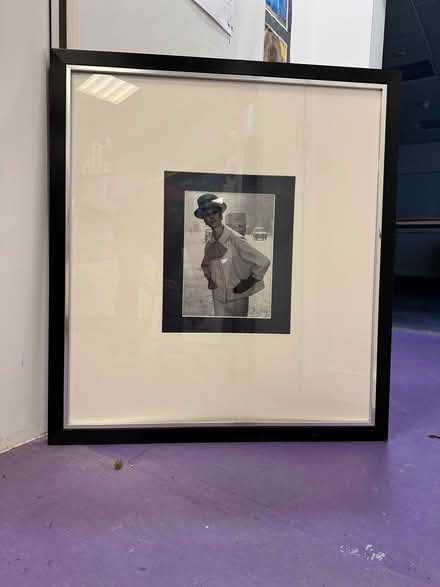 Photo of free 3 large picture frames with glass (Baffins PO3) #4