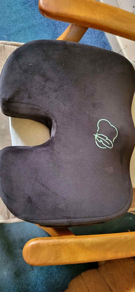 Photo of free A selection of cushions (Risinghurst OX3) #4