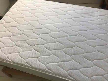 Photo of free Double mattress (Upper Holloway N7) #4