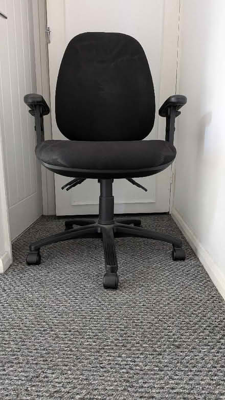 Photo of free Black office chaire (Ramsgate CT10) #2