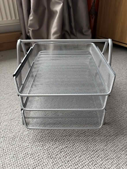 Photo of free Desk tidy for papers (Erith DA17) #1