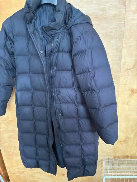 Photo of free Black down ladies coat, size uk 8. (Barnard's Green WR14) #1