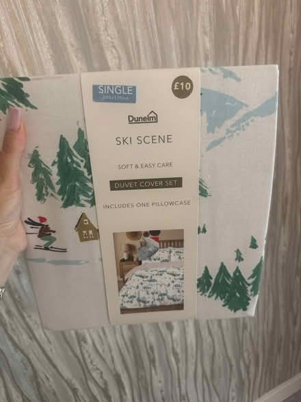 Photo of free Christmas bedding single (Sheffield S8 woodseats) #1