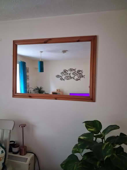 Photo of free Large wall mirror (Frindsbury ME2) #1