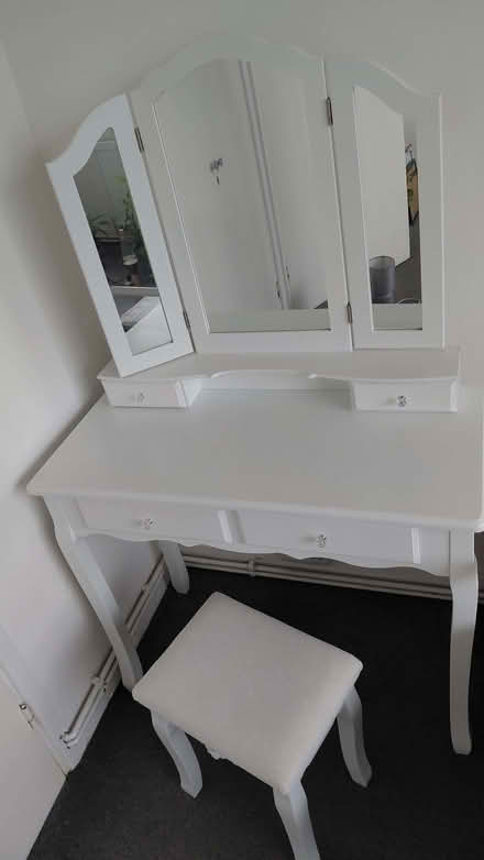 Photo of free Dressing table + seat (Putney SW15) #2