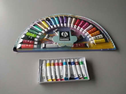 Photo of free Artists paints (Penrith CA11) #1