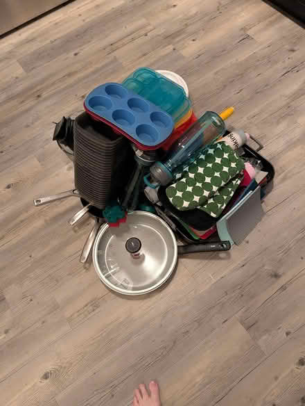 Photo of free Kitchen Items (Southern and Unser) #1
