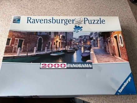 Photo of free Puzzle 2000 pieces (Erith DA17) #1