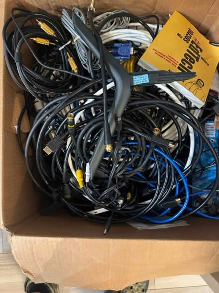 Photo of free Electronics (Hampstead) #1