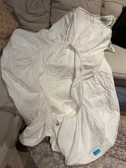 Photo of free Mattress protector (SE1 3LD) #2