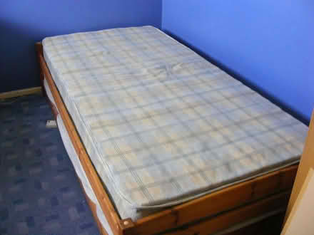 Photo of free stack beds (Latton Bush CM18) #1