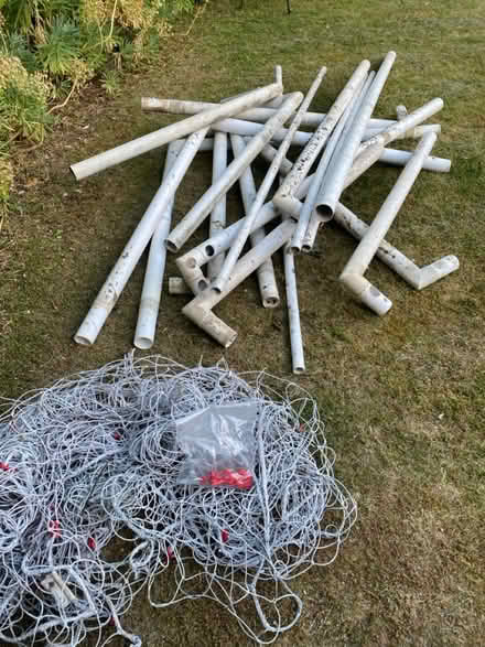 Photo of free Garden goals (Sevenoaks station) #1