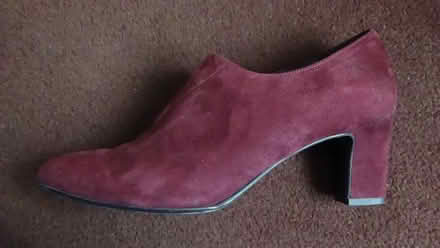 Photo of free Ladies Burgundy Shoes (S8 Lowedges) #4