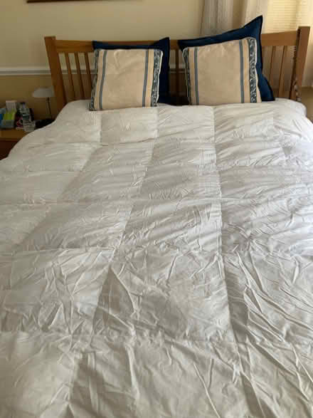 Photo of free King sized 13.5 tog Duvet (Plymstock, Plymouth PL9) #1