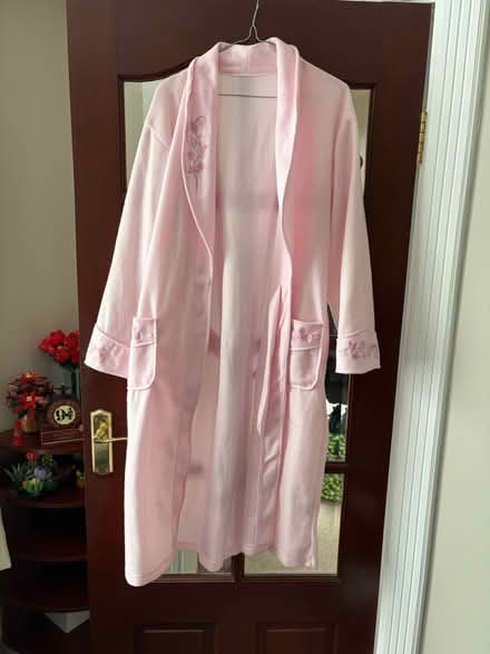 Photo of free Ladies Pink Dressing Gown (Stanford-le-Hope SS17) #1
