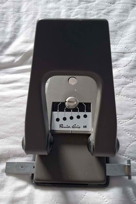 Photo of free Heavy duty hole punch (Berkhamsted HP4) #1