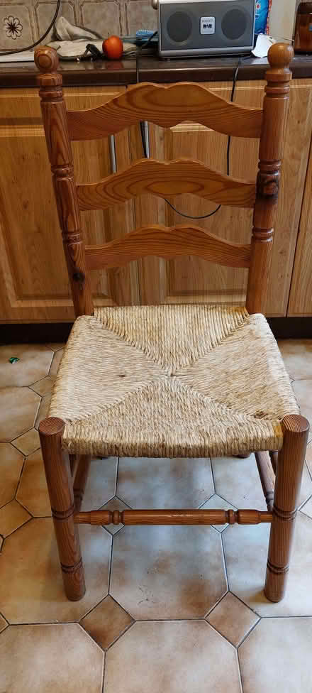Photo of free 4 Dining Room Chairs (Winchmore Hill N13) #1