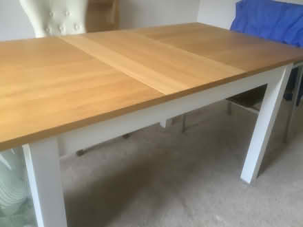 Photo of free Extendable dining table (Thornton FY5) #1