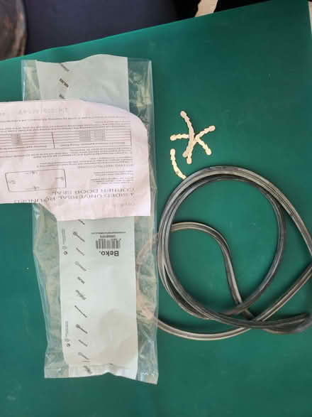 Photo of free Universal oven door seal (rounded corners only) (Drylaw EH4) #1