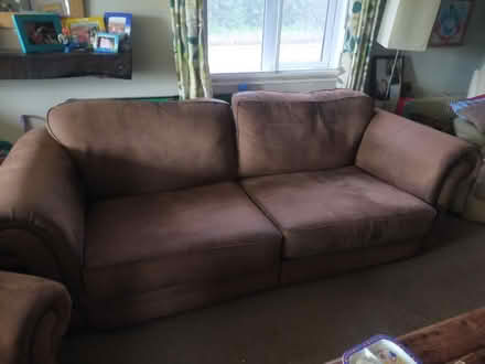 Photo of free 3 piece suite (Hanwood) #2