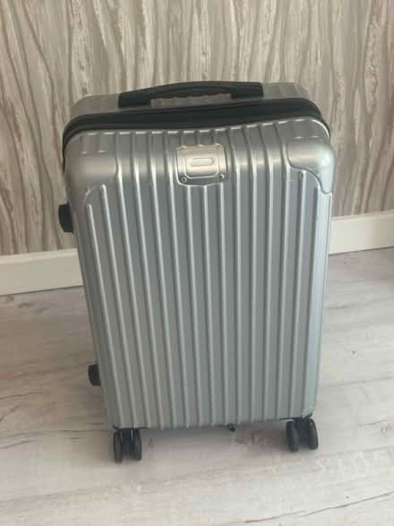 Photo of free Small case (Sheffield S8 woodseats) #1