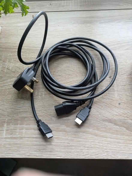 Photo of free Dell monitor (E17 Wood Street / Walthamstow) #1