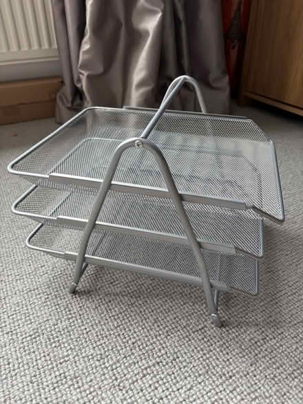 Photo of free Desk tidy for papers (Erith DA17) #2