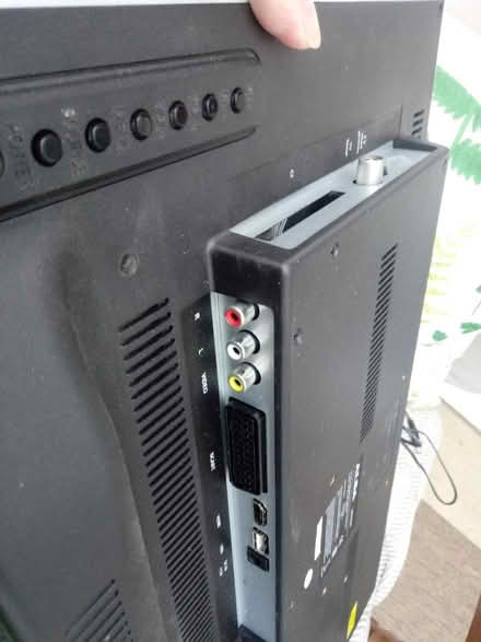 Photo of free TV/DVD combi (Horsham, near Bennetts Field) #3