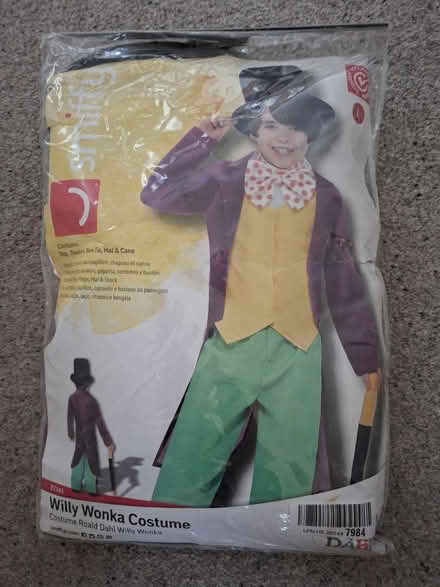 Photo of free Willy Wonka kids costume (Westminster SW1P) #1