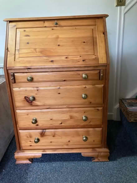 Photo of free Bureau (Newbury Shaw area) #1