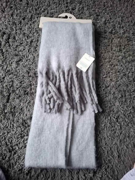 Photo of free New Scarf (Wythall B47) #1